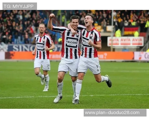 阿贾青年与福特丹的激烈对决揭示了荷甲联赛的竞争魅力与球队实力对比